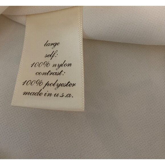 Buttons Sleeveless Ivory Lace Floral Shift Dress With Scalloped Hem - Picture 8 of 10